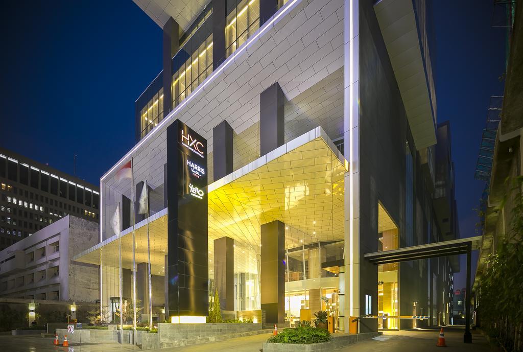 HARRIS Vertu Hotel Harmoni Jakarta Exterior foto
